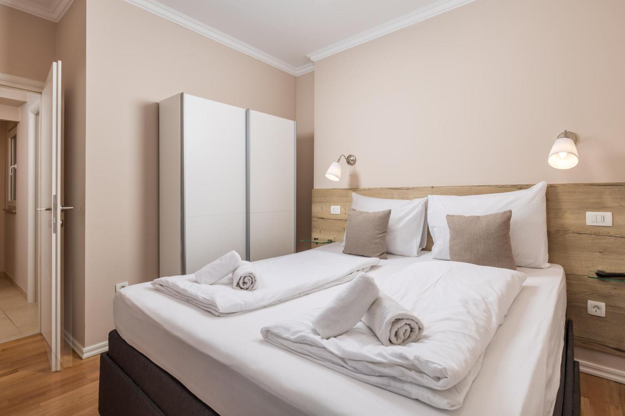 Apartments Neo ริเยกา ภายนอก รูปภาพ
